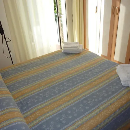 Hotell Apis Rimini