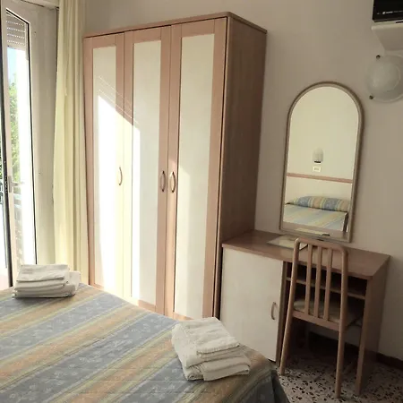 Apis 3* Rimini